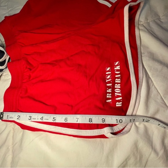 Arkansas Razorbacks Girls Red Shorts and plain black shorts Size L - Picture 3 of 8